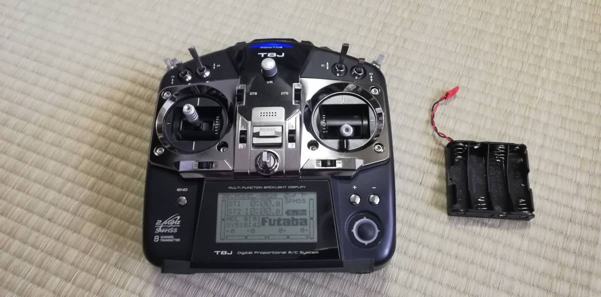 Futaba 2.4GHz S-FHSS T8J 送信器のみ 飛行機用 8J Futaba R6SF T6⁄