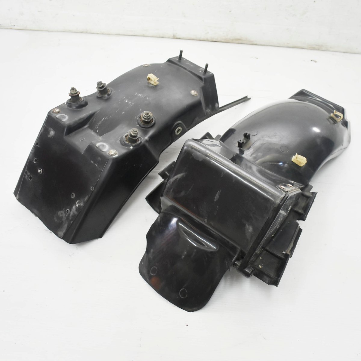 大得価，人気 ホンダ CB750F RC04-2300 リアフェンダー インナーカウル カット有り D BHY(リア)｜売買されたオークション情報、yahooの商品情報をアーカイブ公開 - オークファン ホンダ用