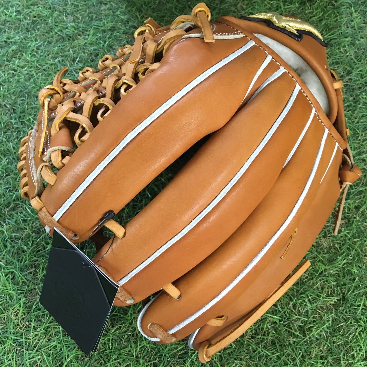 AT538 ATOMS アトムズ Professional Line APL-UR1 内野手 定価55，000