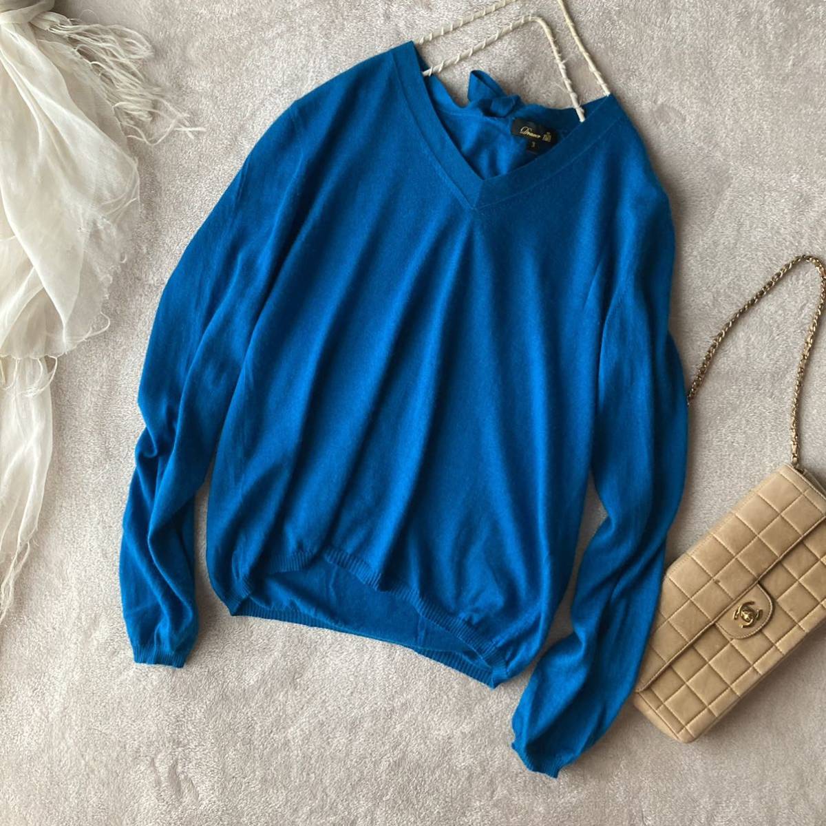 定番 ドゥロワー 上質18Gカシミヤシルク バックリボンニット 4.5万 藍色(トップス)｜売買されたオークション情報、yahooの商品情報をアーカイブ公開 - オークファン 女性用