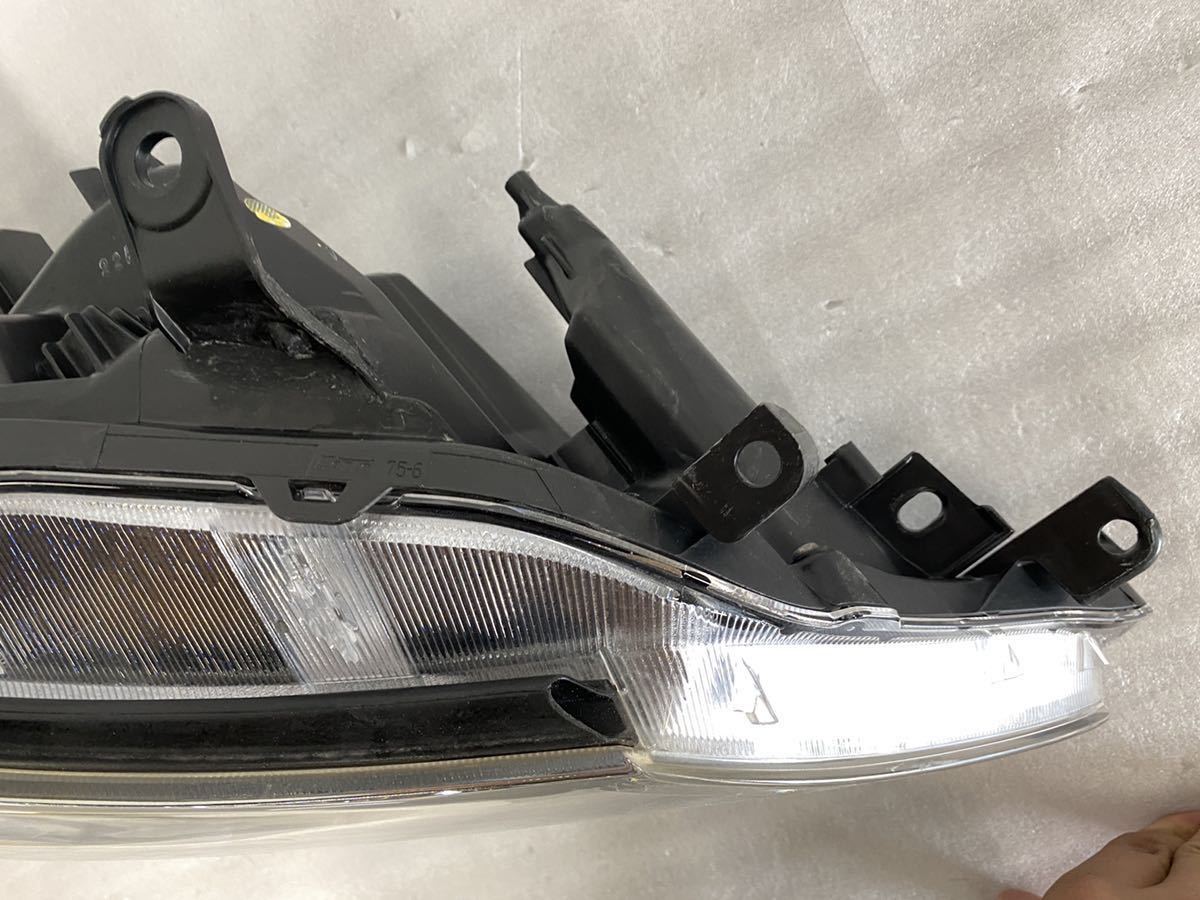 サイ AZK10 SAI 右 トヨタ ヘッドライト 純正 HID コイト 75-6 前期 