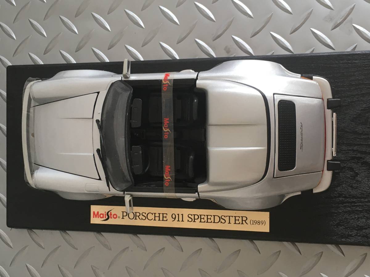 マイスト 1/18 ポルシェ911 ロードスター 1989 未展示品 - 希少 1⁄18