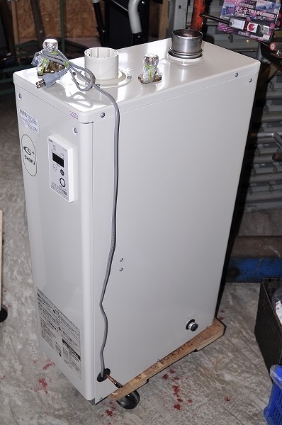 中古□2018年製 長府 CHOFU 石油給湯器 IB-3865FG ボイラー 給湯器