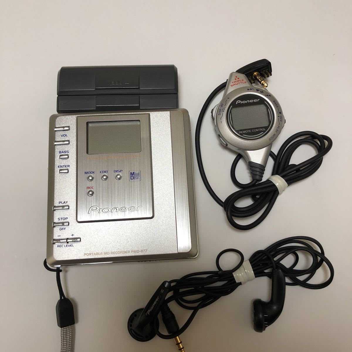 アイワ AIWA AM-R10 AM/FM ラジオ付 ポータブルMDプレーヤー 【公式通販】