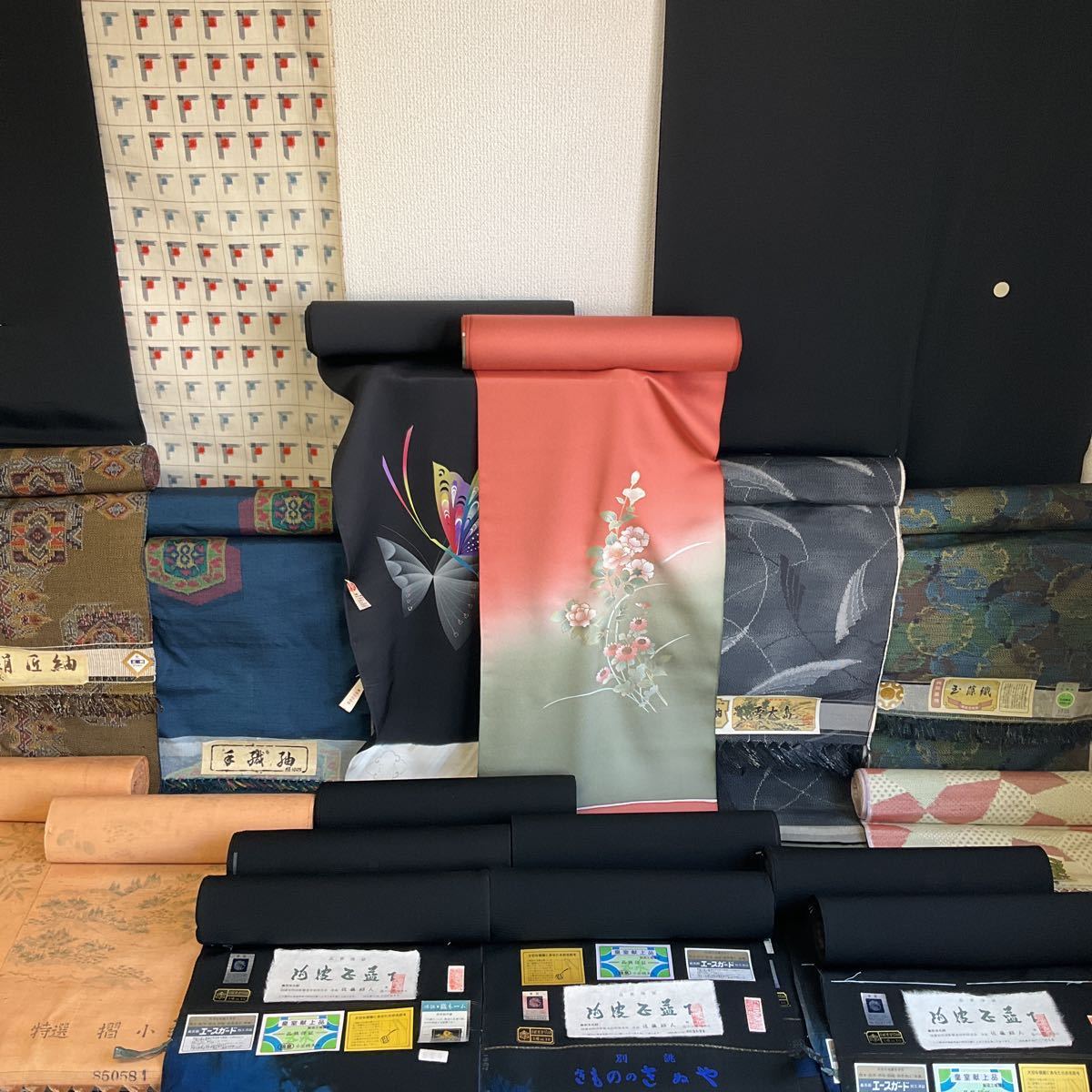 A184）【反物等20点セット】絹匠紬 手織紬 特選 摺小紋 阿波藍 宝来 