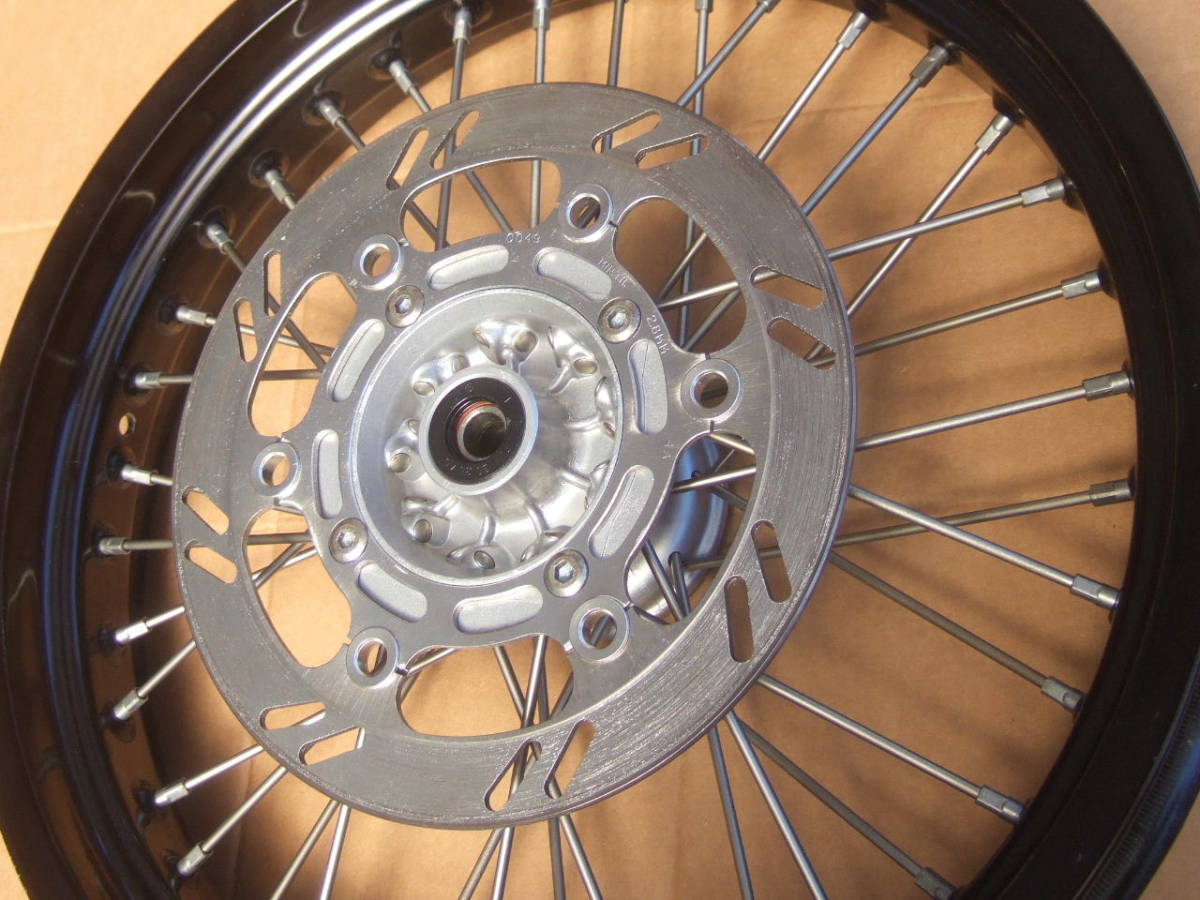 250SB Dトラッカー フロントホイール F ～07Dトラッカー 250SB[03