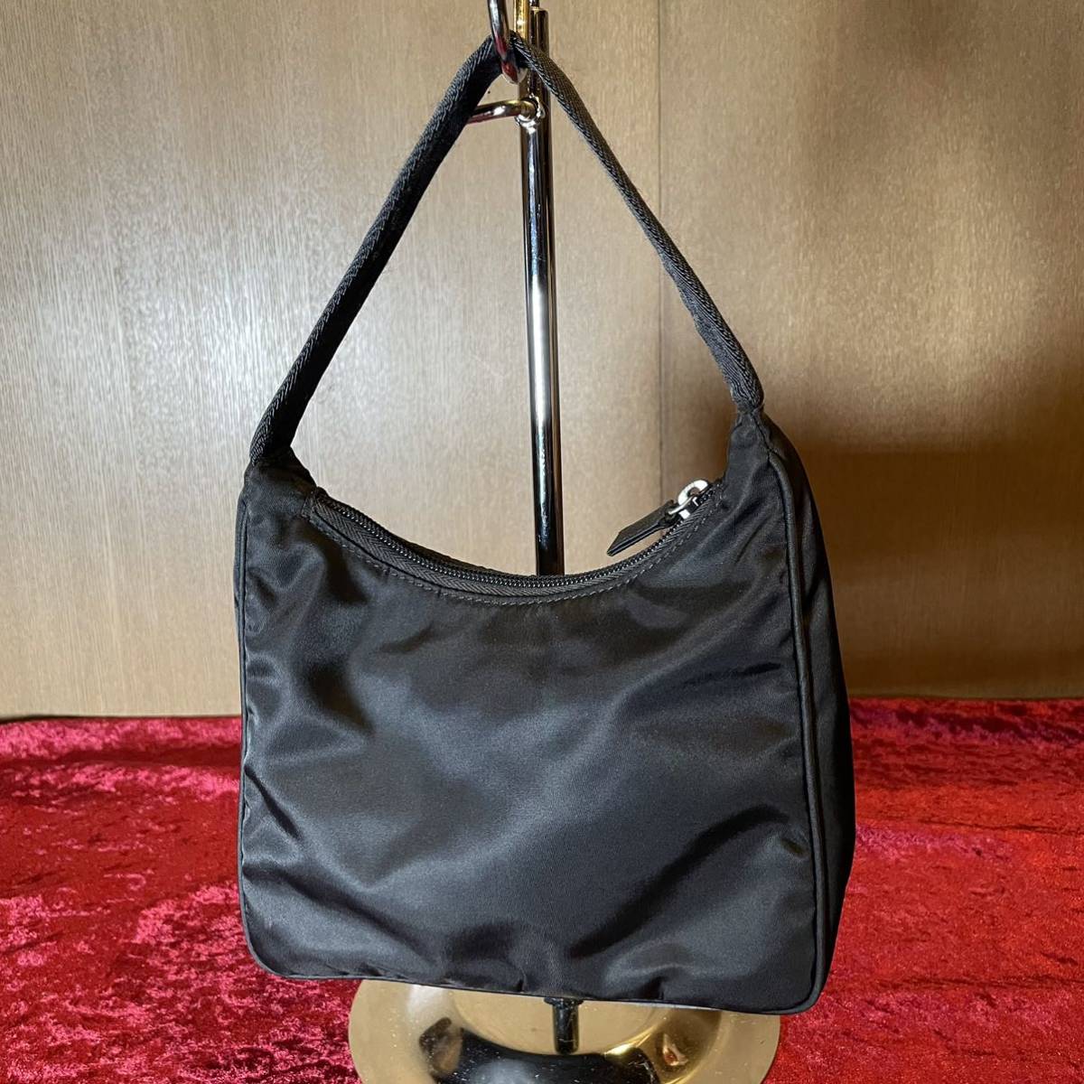 PRADA 1円 プラダ ナイロン テスート 三角ロゴ 1000円〜 レザー □美品□