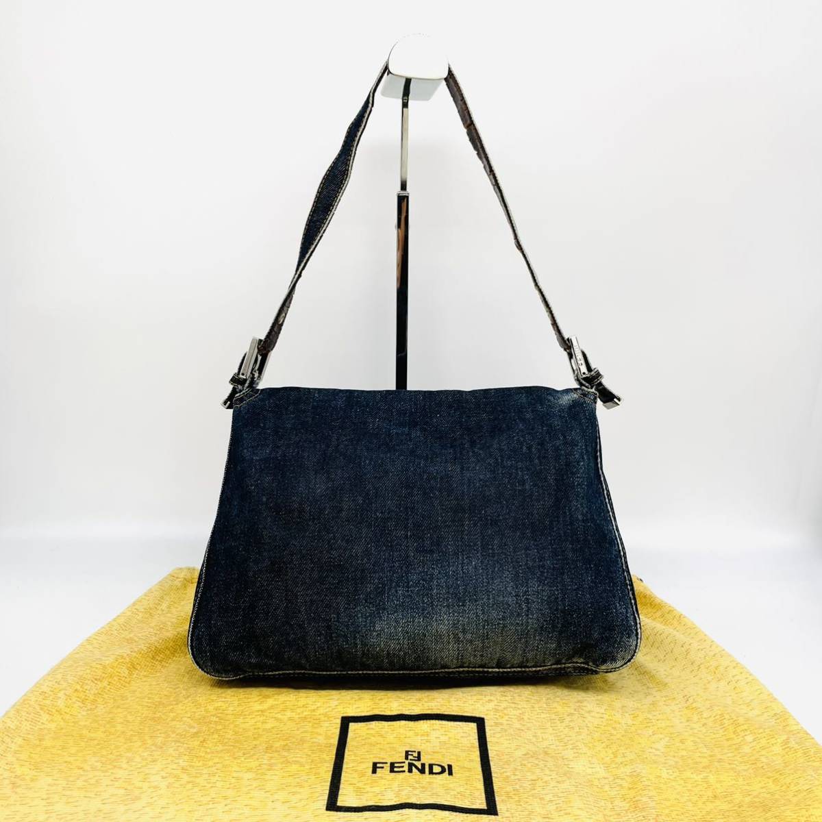 最高峰 高級】FENDI フェンディ マンマバケット デニム ショルダー 