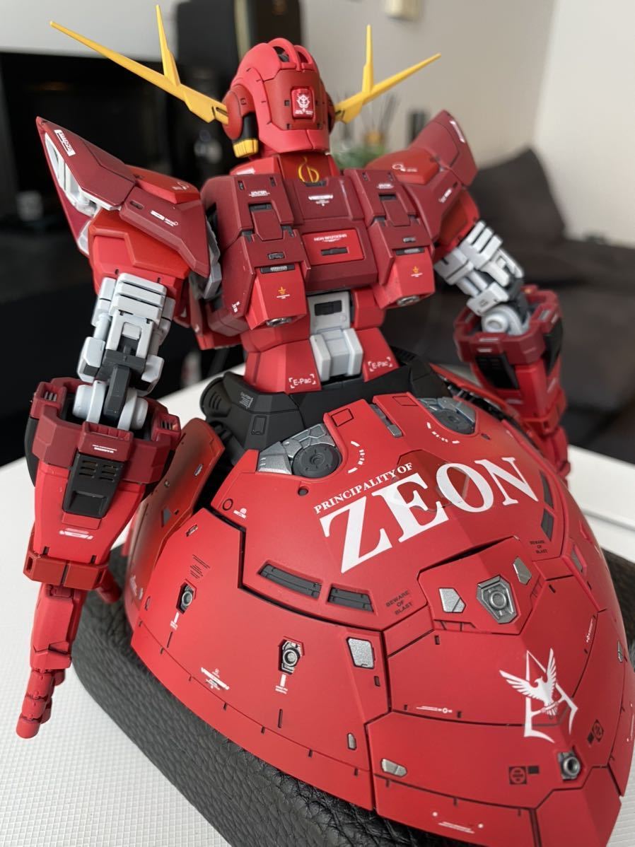 全塗装済完成品 完成品 RG 1/144 ジオング シャアカラーver.ガンダム 