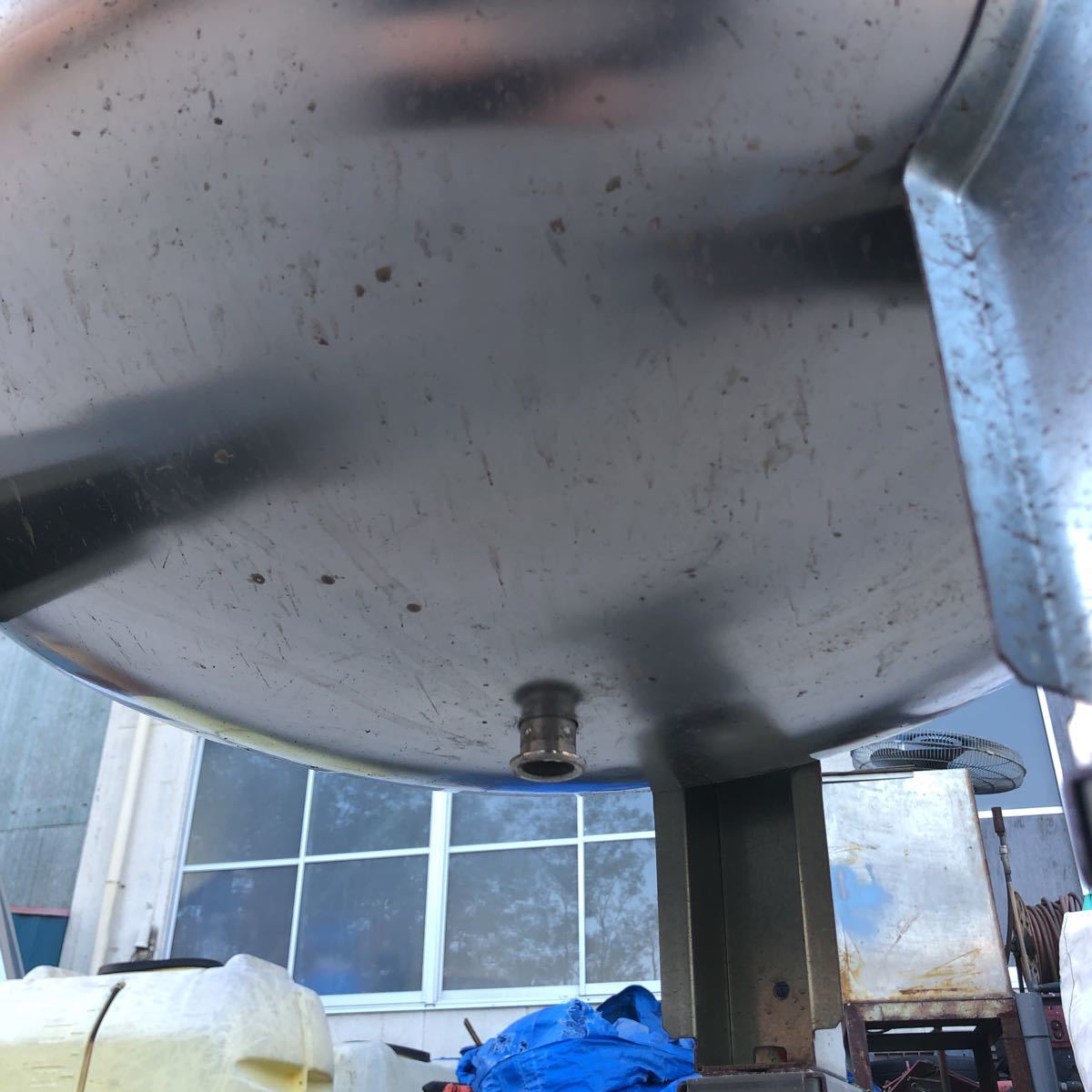 7784 温水器内部 ステンレスタンク（磁石つく） 貯水タンク 用途色々 