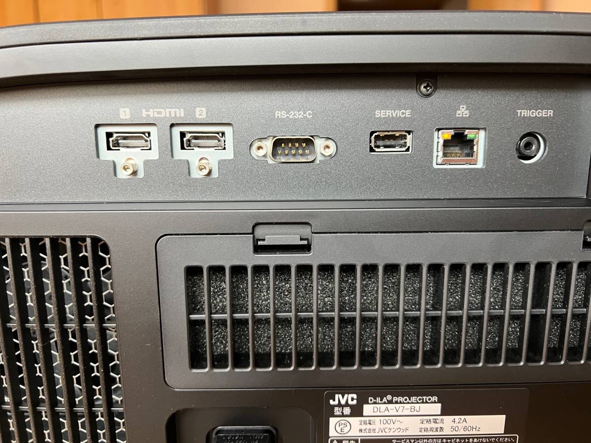 JVC DLA-V7 プロジェクター 2019年 新品10月購入 中古 ランプ157 