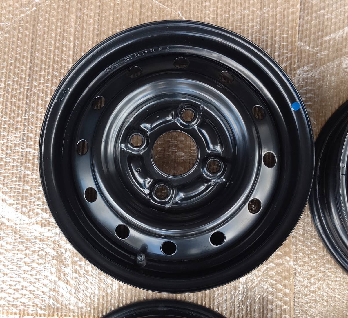新車外し!スズキDA17Vエブリイ純正スチール鉄ホイール4本セット黒12 