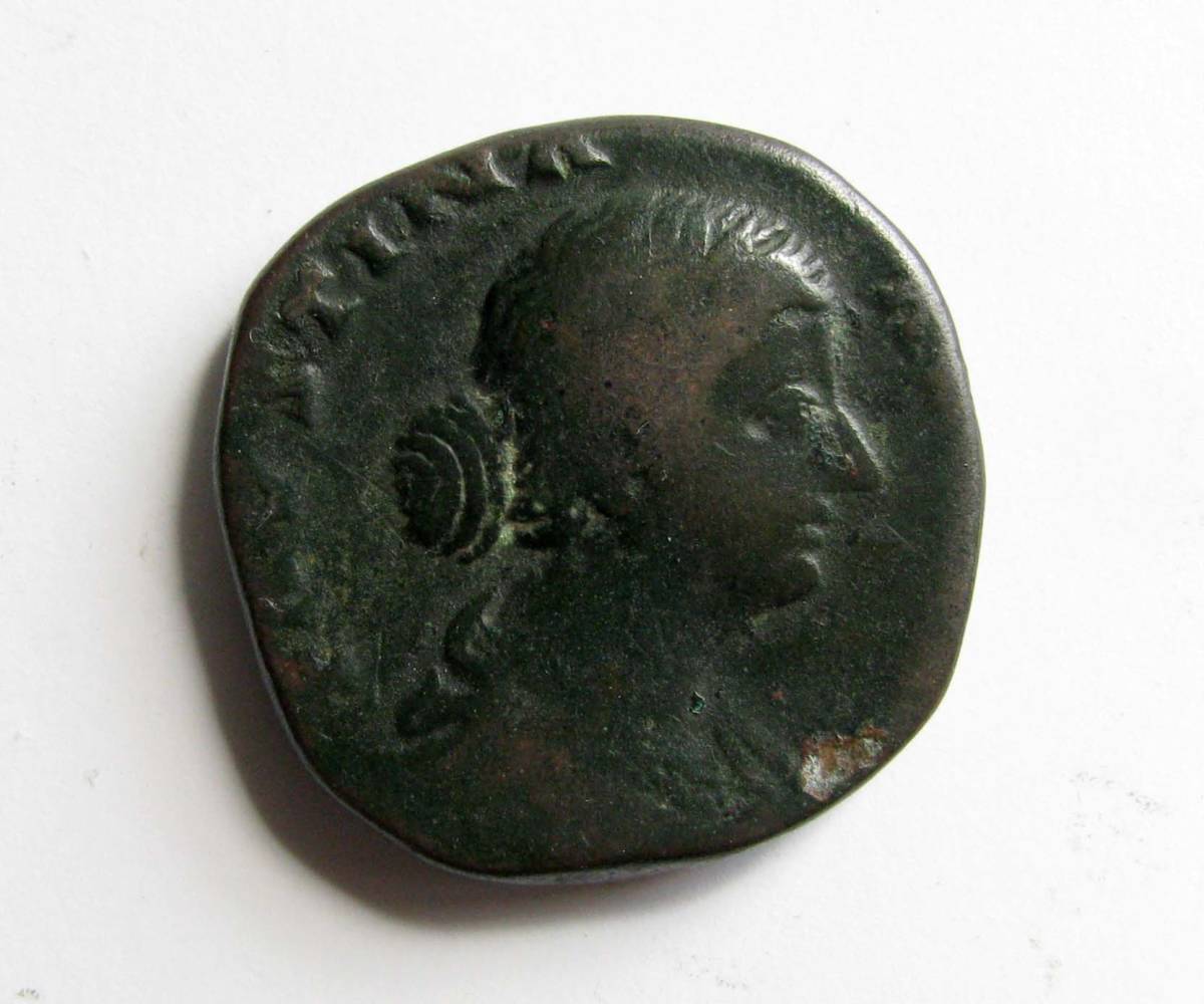 古代ローマ帝国　小ファウスティナ妃　セステルティウス銅貨 ◇古代ローマ【小ファウスティナ セステルティウス銅貨】女神ジュノー