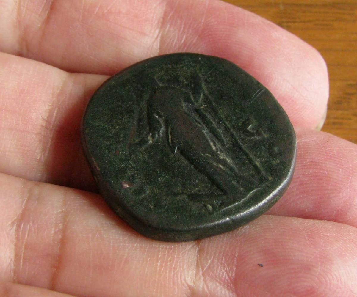 ◇古代ローマ【小ファウスティナ セステルティウス銅貨】女神ジュノー