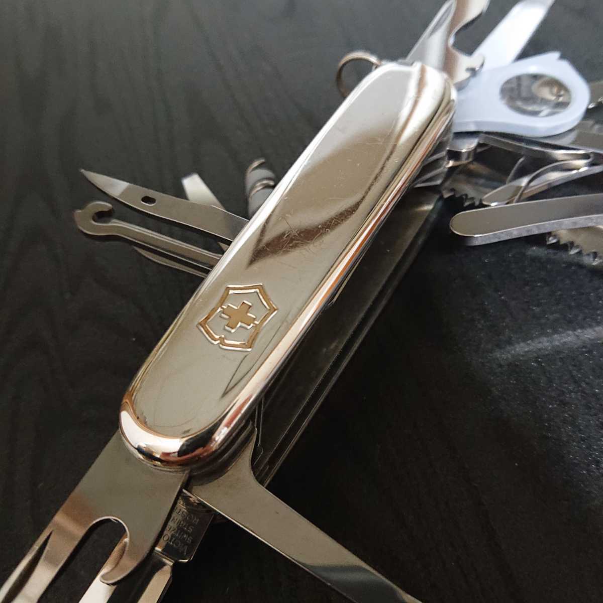 TIFFANY × VICTORINOX ティファニー×ヴィクトリノックス Wネーム マルチツール 