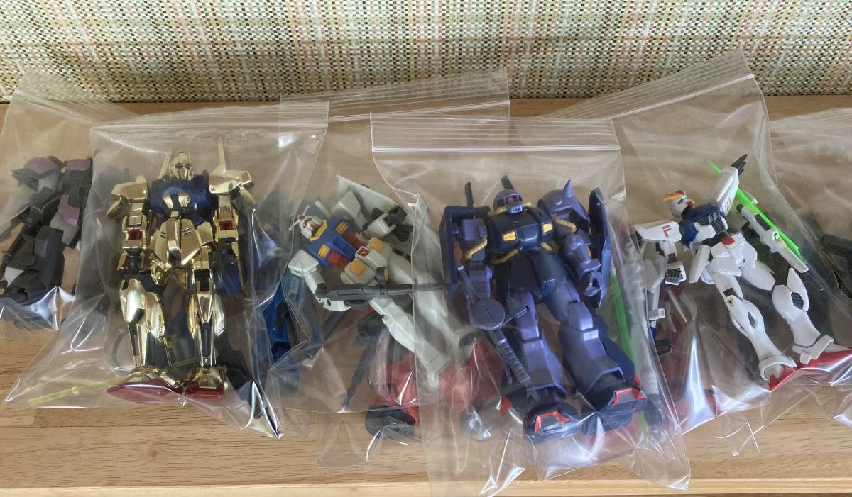 ガンプラ33体セット（組立済み）