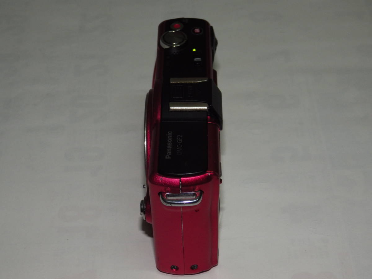 □中古美品パナソニック ミラーレス一眼 LUMIX DMC-GF2 レッド◇レンズ 