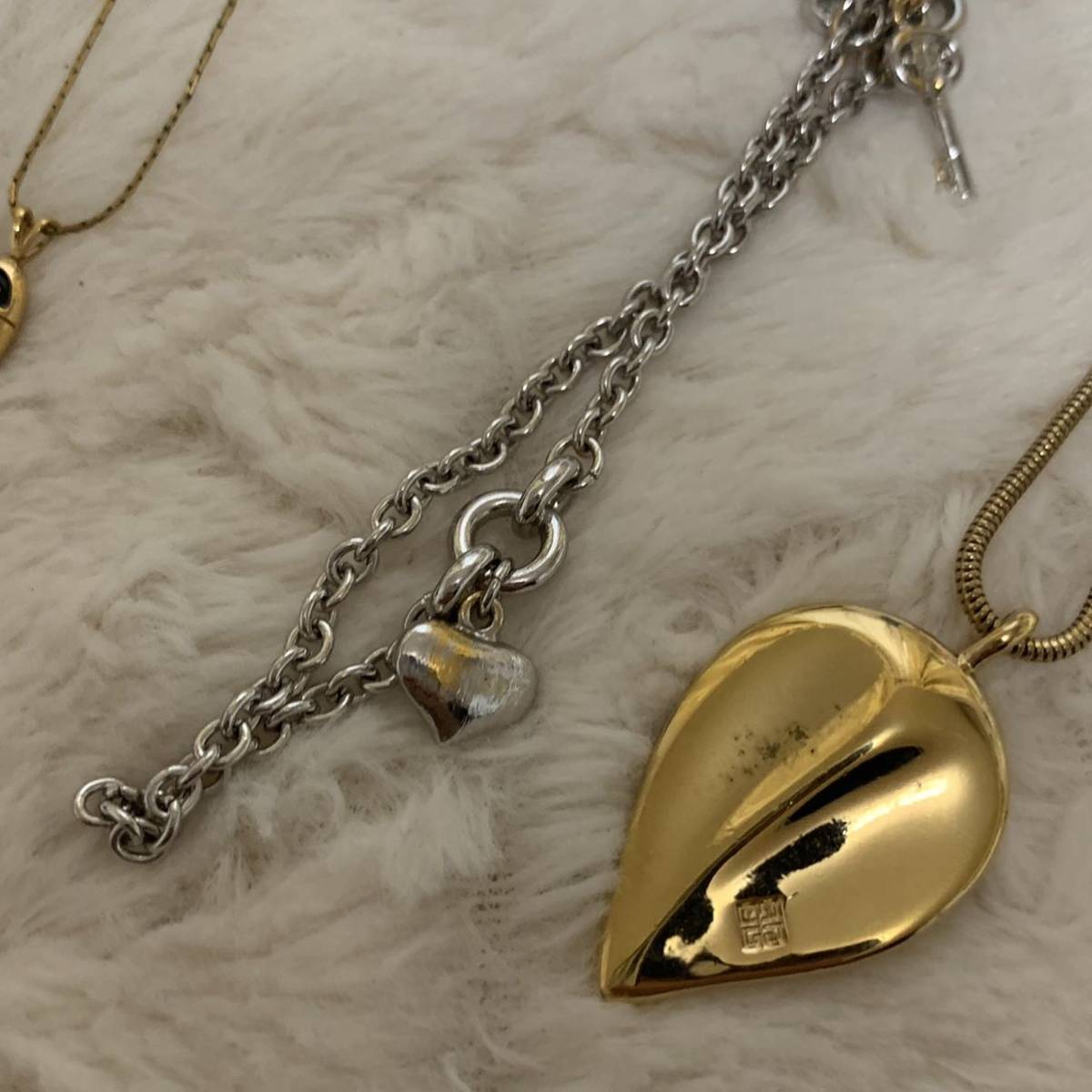 た*G ネックレス ジバンシー GIVENCHY ジバンシイ 含 フェイクパール