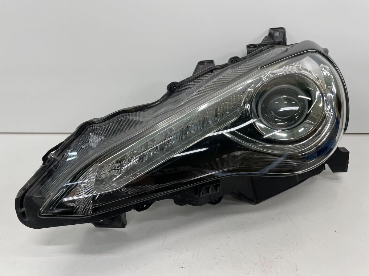 86 ZN6 純正 左 ヘッドライト HID KOITO 100-60082 ライト 自動車 86 ZN6 純正 左 ヘッドライト HID KOITO 100-60082 ライト 自動車