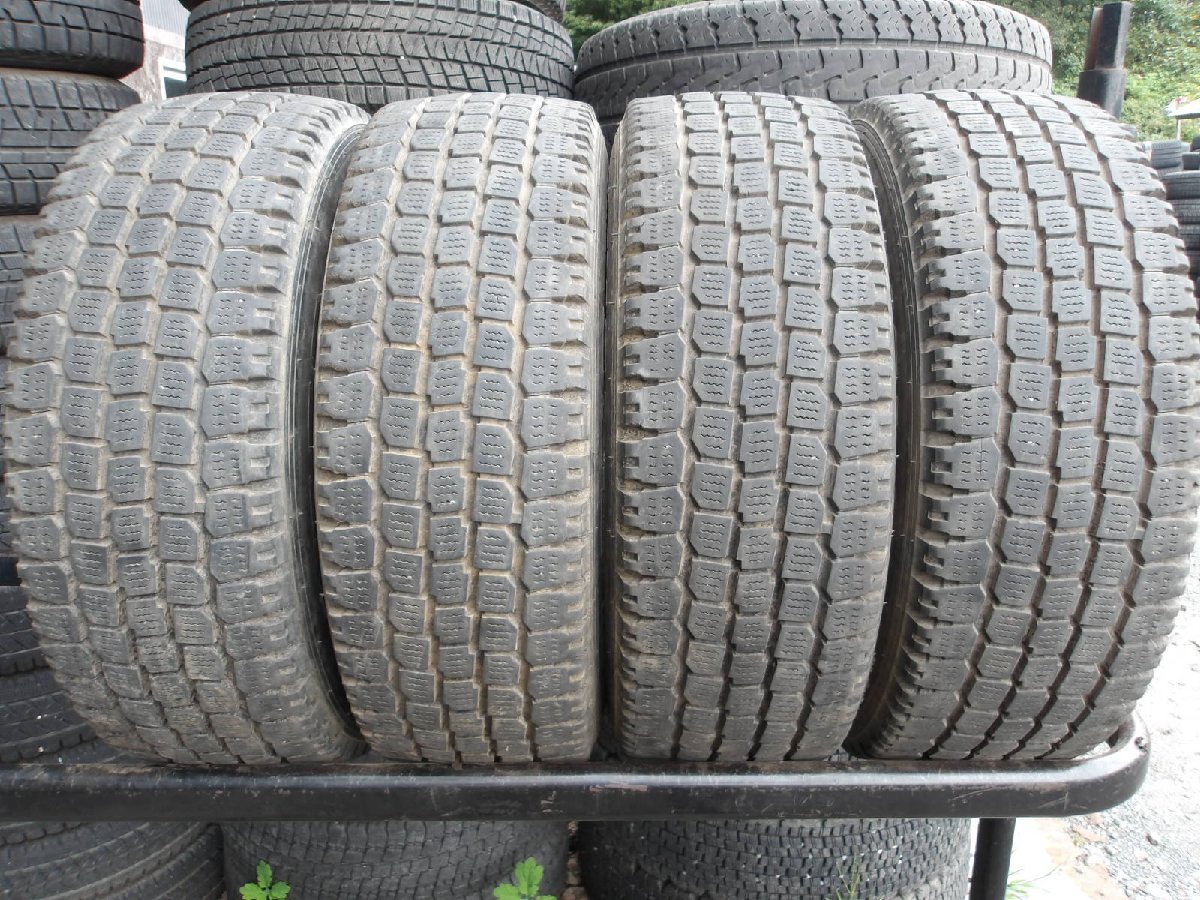  H522 215/60R15.5 冬4本セット スタッドレス LT 110/108L 215/60-15.5 215-60-15.5 YOKOHAMA SY01 チューブレス(タイヤ)｜売買されたオークション情報、yahooの商品情報をアーカイブ公開 - オークファン タイヤ