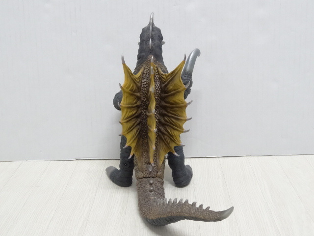 東宝大怪獣 東宝大怪獣シリーズ ガイガン(1972)ナイトカラー仕様少年 