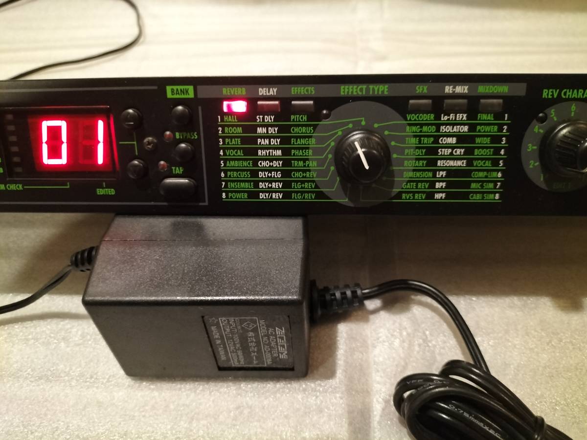 Zoom RFX-2000 Reverb & | Digital Effects Multi ZOOM Processor