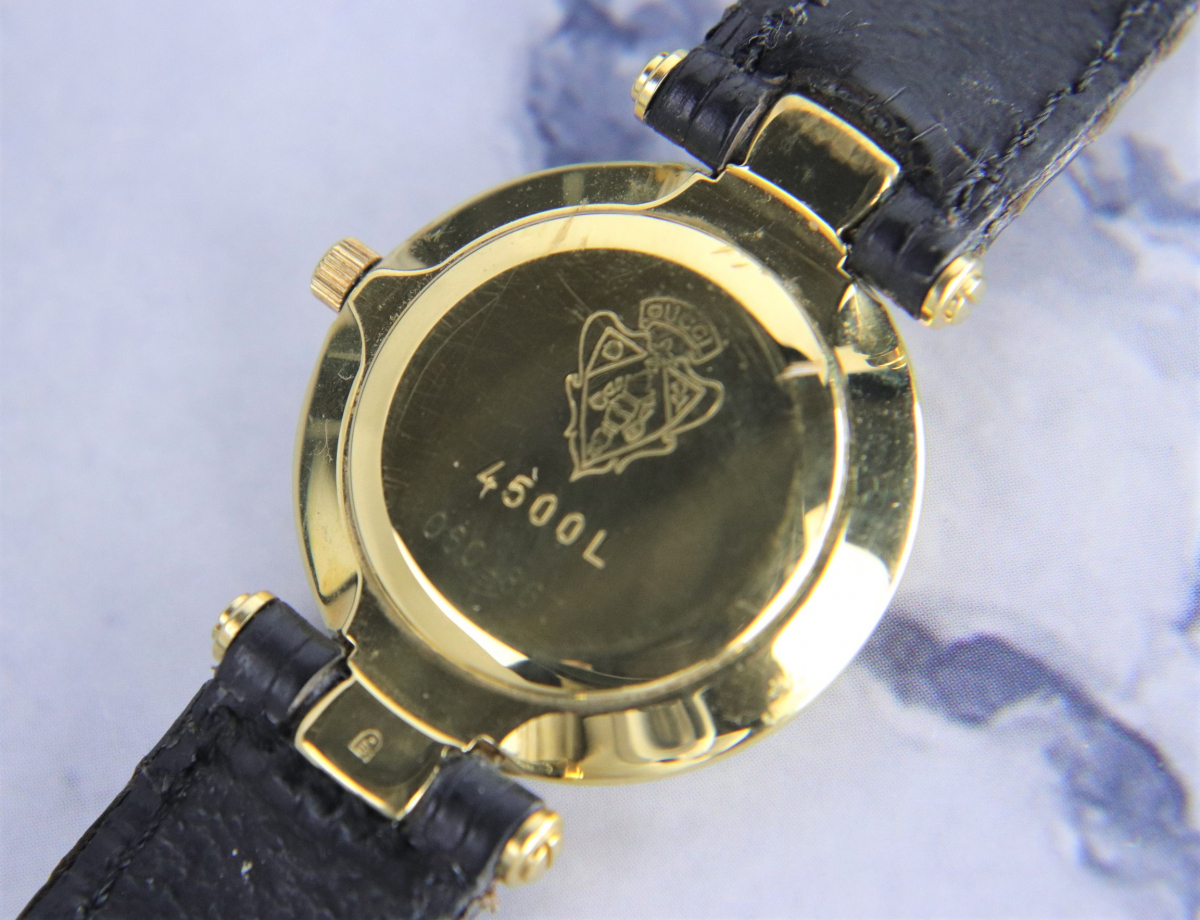 GUCCI 4500L グッチ レディース 腕時計 クォーツ ゴールドカラー