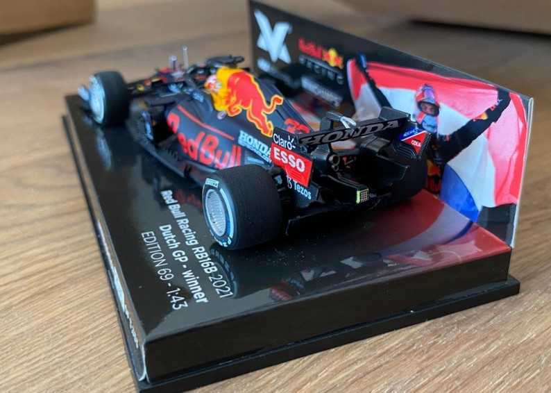 《MVショップ別注》ミニチャンプス　1/43 RB16B F1 オランダGP 優勝 M.フェルスタッペン　優勝トロフィー付き 2021