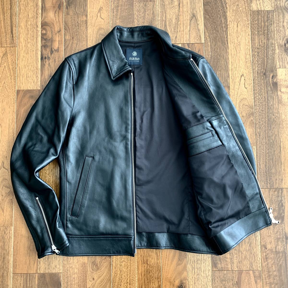 ナノユニバース 黒レザーシングルライダースジャケット 本物 ナノ