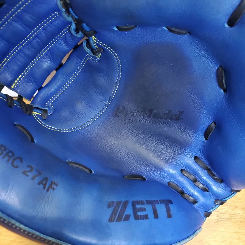 ZETT 古田敦也モデル Zラベル 激レア 高津の青 ゼット 一般用大人サイズ