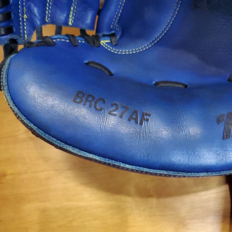 ZETT 古田敦也モデル Zラベル 激レア 高津の青 ゼット 一般用大人サイズ