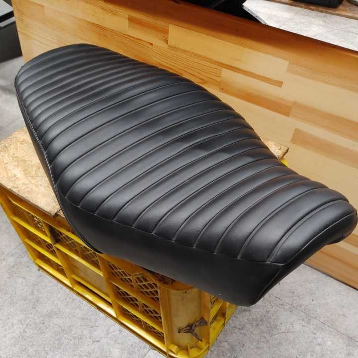 カワサキ W650 純正シート 【公式通販】