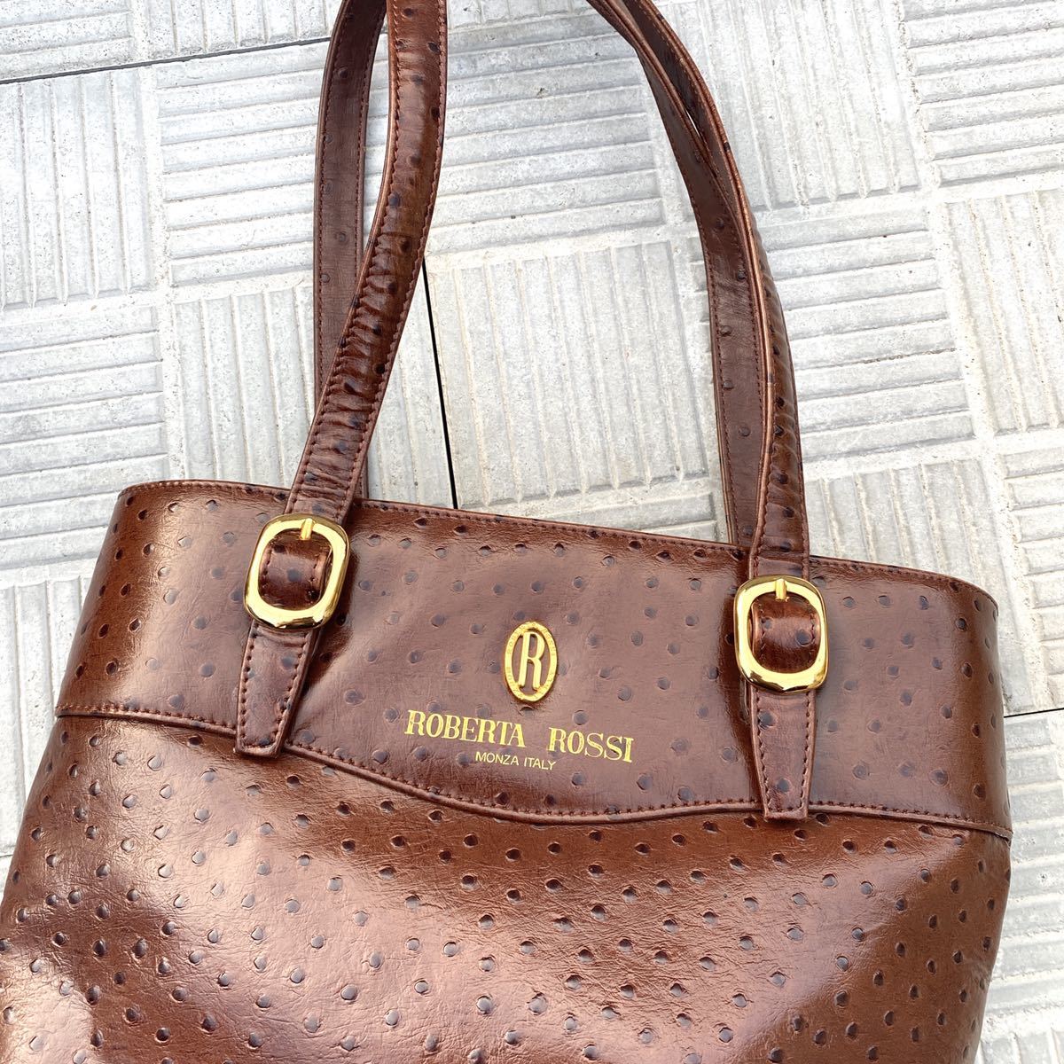 超美品 ROBERTA ROSSI ロベルタロッシ オーストリッチ型押し 牛革 