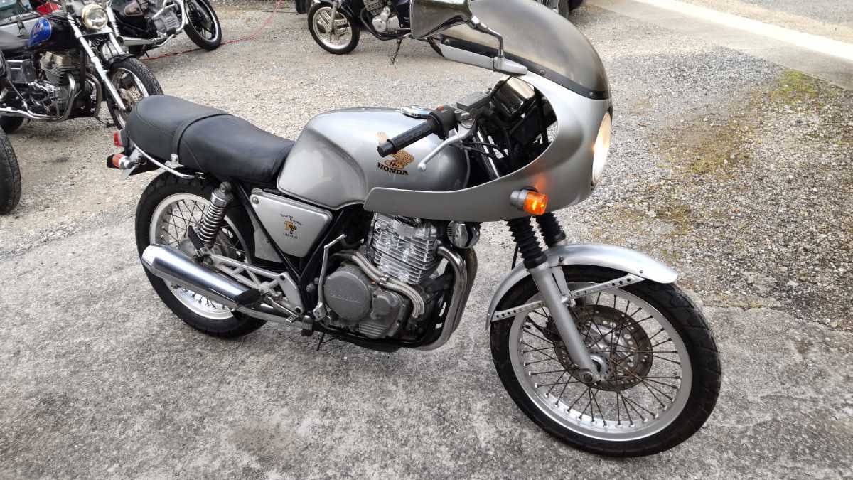 GPZ750(ZX750A) 赤36716 KAWASAKI クランキング確認済!現状販売.要修理