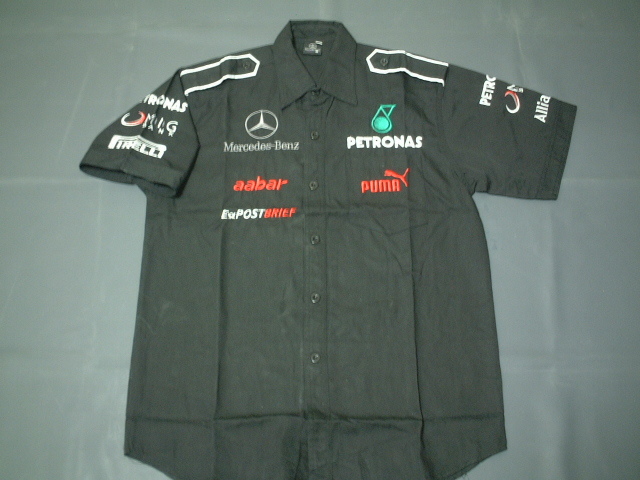 ★在庫一掃セールです★送料無料★必見★F1★Mercedes‐Benz★GP★PETRONAS★ペトロナス★お洒落で★綺麗な★ピットシャツ★黒★M★新品★