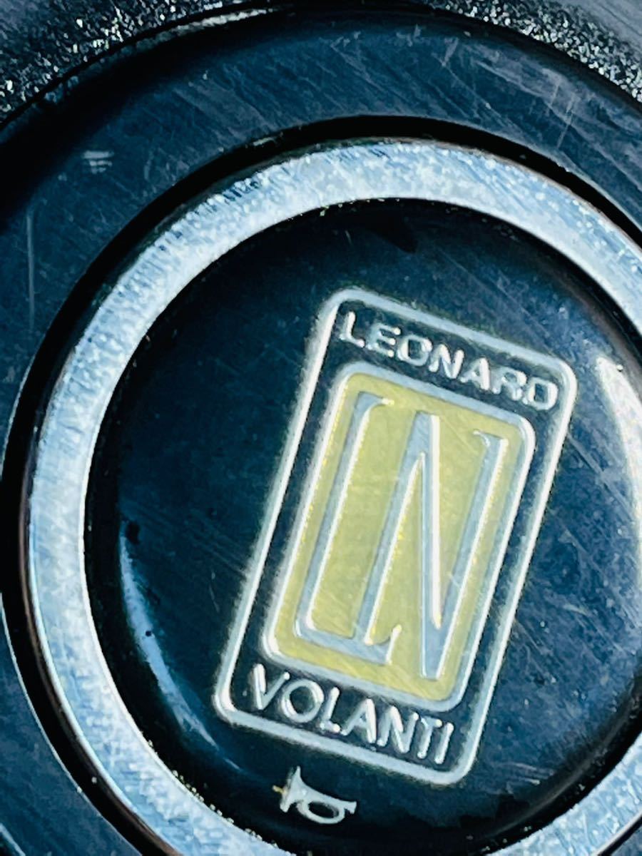 P-546) Leonard Volanti ウッドステアリング Made In Italy 【公式通販】