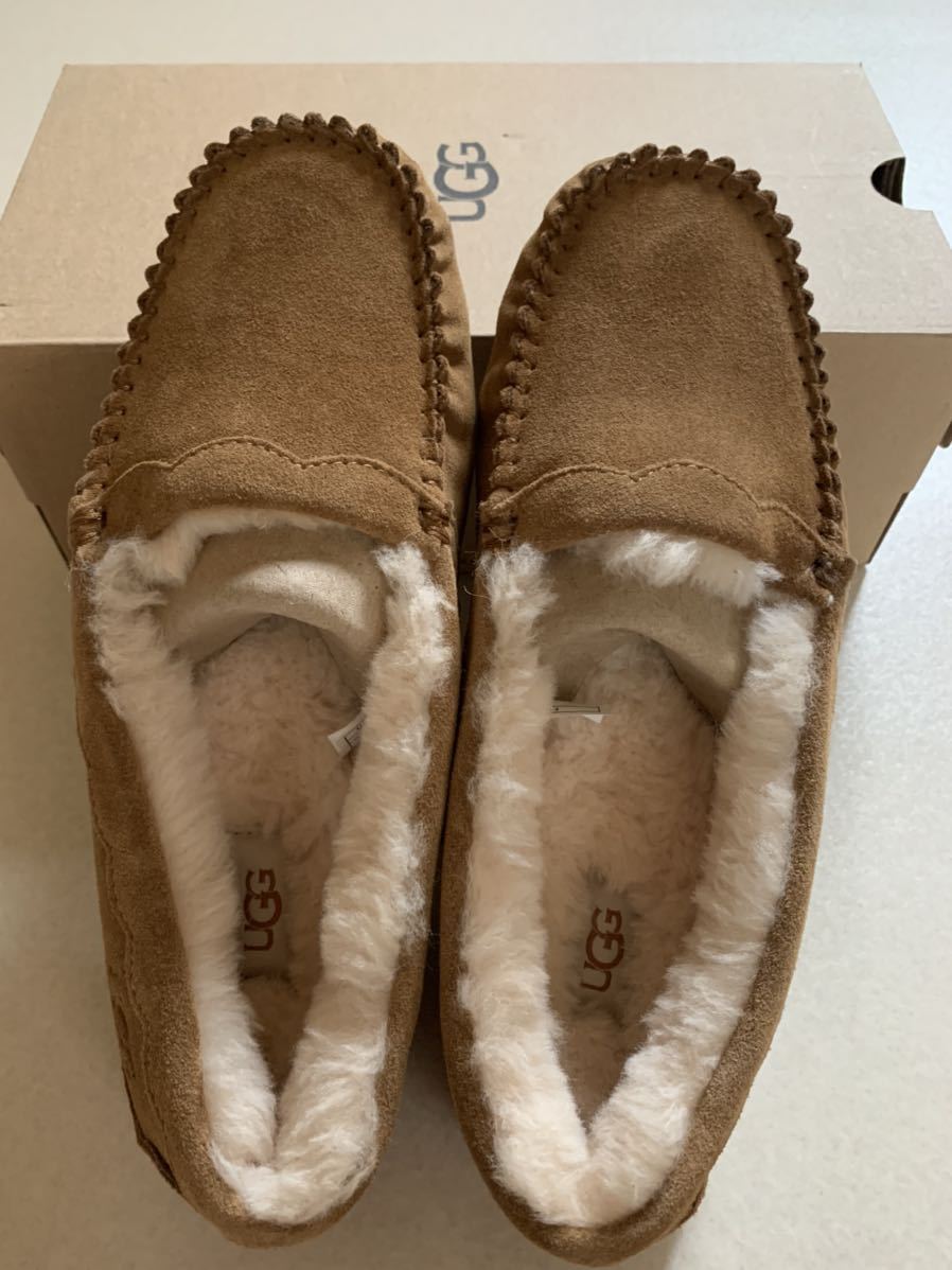 未使用品 UGG モカシン グレージュ スカラップドモック UGG