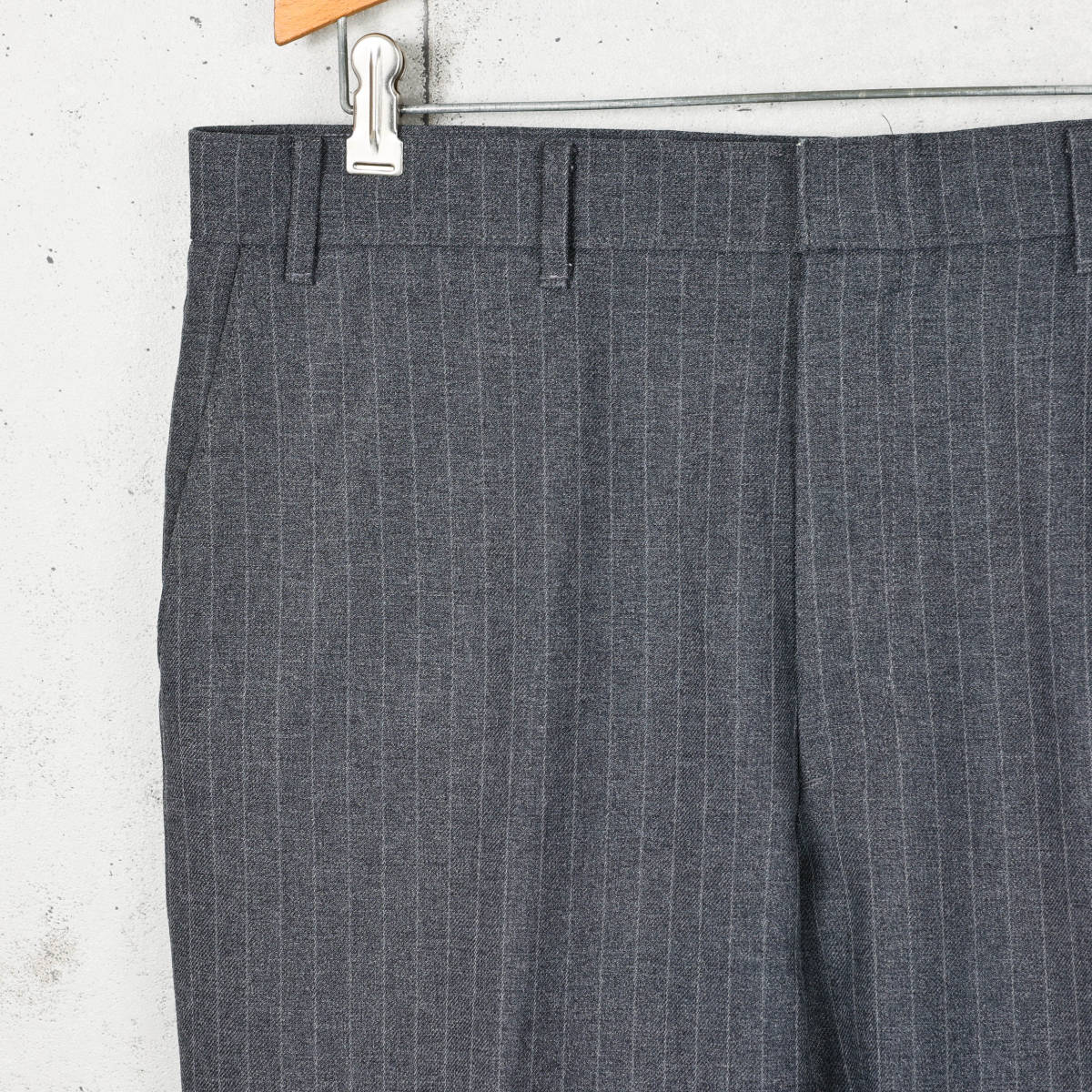 アクションスラックス Levi