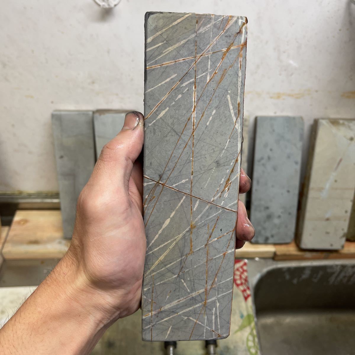 天然砥石 | 奥殿 天然仕上げ砥石 天井本巣板 206×77×14mm 巣