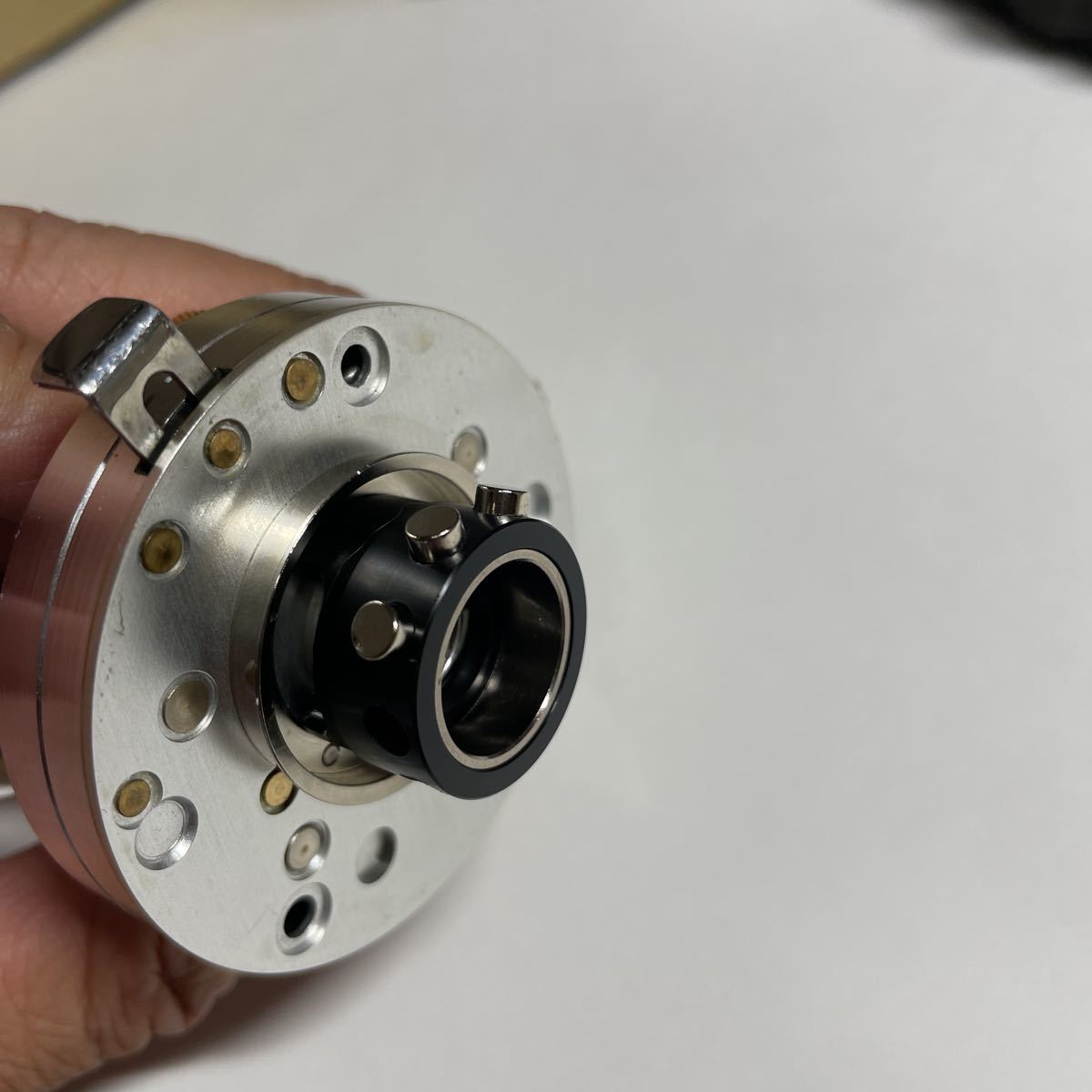 新品 五十鈴リール bc421sss ブラックグリーン bc420 五十鈴 BC421SSS