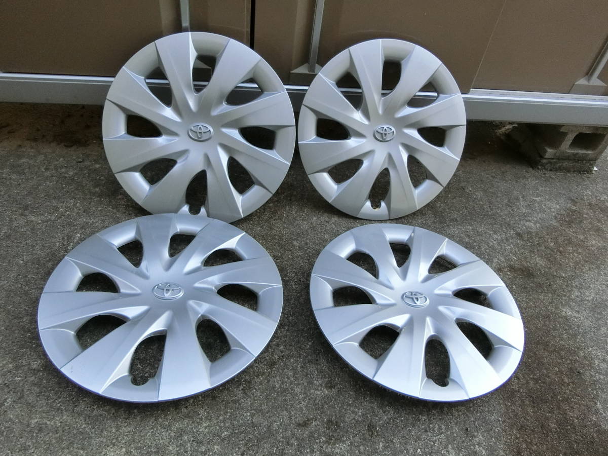 トヨタ純正 15×5J 4H/100 175/65R15 ポルテ スペイド トヨタ スペイド 純正15インチ ホイールキャップ 1セット 未使用