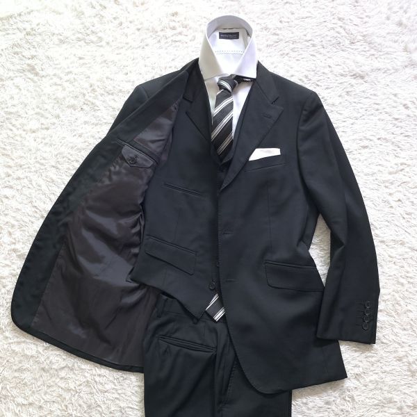 ✨SUPER120’s・3ピース✨バーバリーブラックレーベル　スーツ　黒　40R 25☆人気の3ピース！ BURBERRY BLACK LABEL 伊製生地 Super120's 刻印