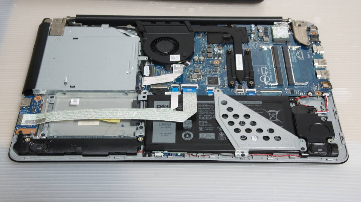 値下げ！DELL Inspiron 15 5567 i3 7100U 2.40GHz 8GB HDD 1TB