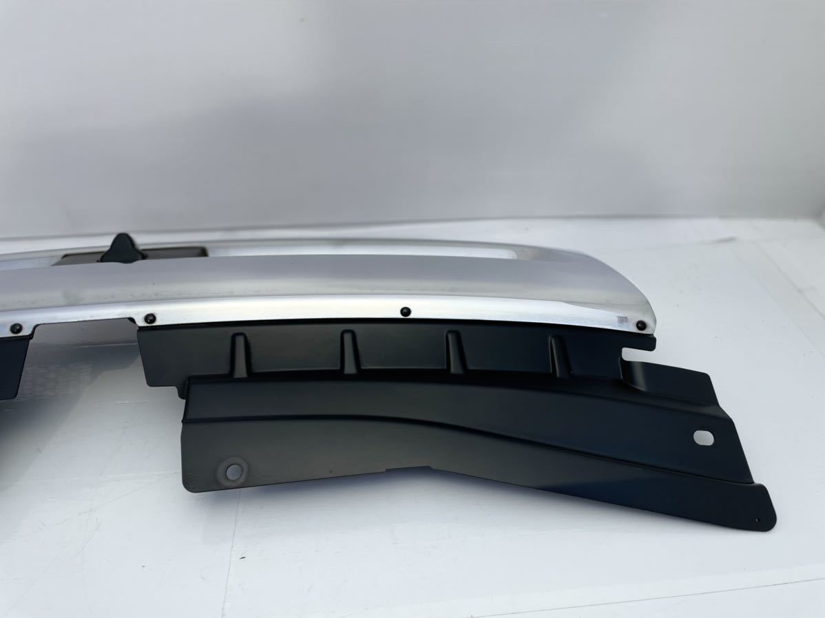 三菱 デリカD5 ローデスト CV5W 純正カメラ付きフロントグリル 三菱 デリカD:5 ローデスト CV5W 純正カメラ付きフロントグリル