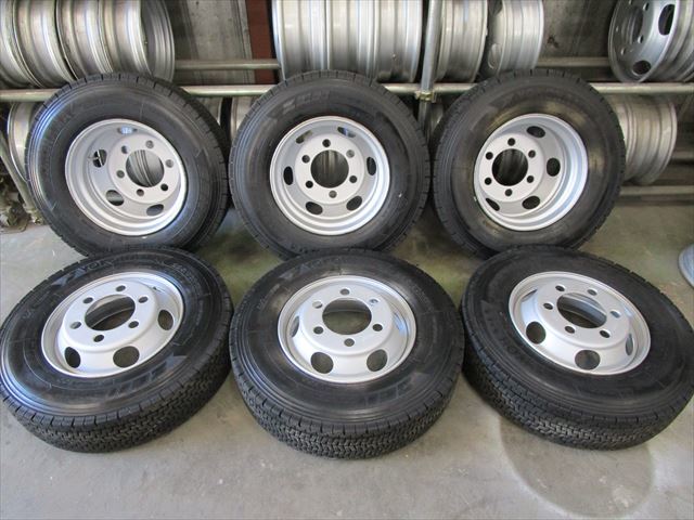 格安，正規品 スタッドレス 225/80R17.5 ヨコハマ 903ZW 2019年 4トン17.5&times;6.00 6穴 再塗装 6本 フォワード レンジャー ファイタ(タイヤ・ホイールセット)｜売買されたオークション情報、yahooの商品情報をアー タイヤ・ホイールセット