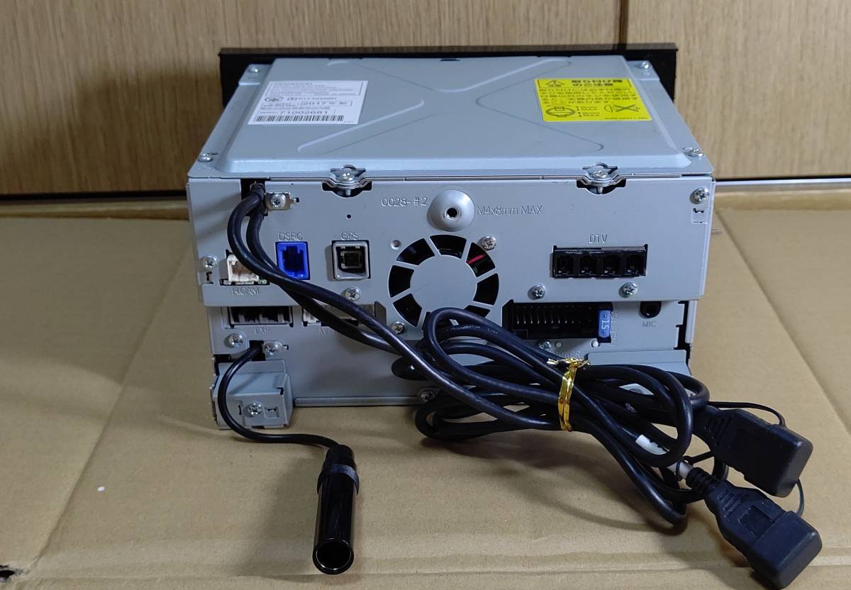地図最新 2022年秋版 KENWOOD MDV-M705W 4×4 フルセグ Bluetooth搭載