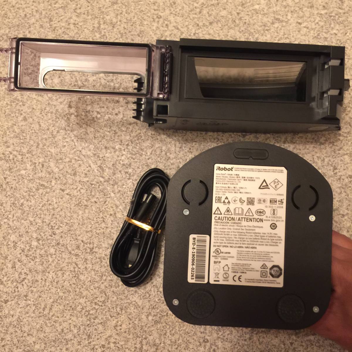 【正規品，新品】 irobot roomba e5 現状品(ロボットタイプ)｜売買されたオークション情報、yahooの商品情報をアーカイブ公開 - オークファン ロボットタイプ