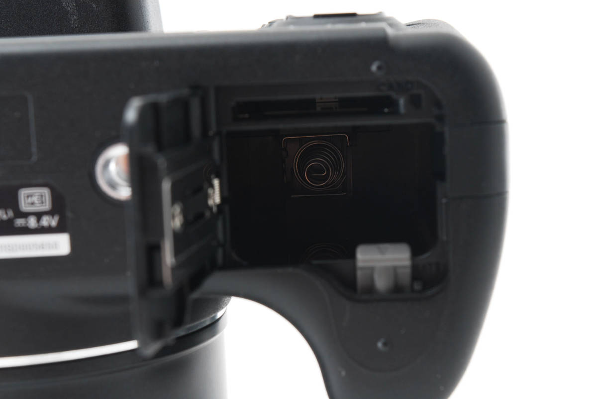 アウトレット売上 【ほぼ新品】 パナソニック Panasonic LUMIX DC-FZ85 
