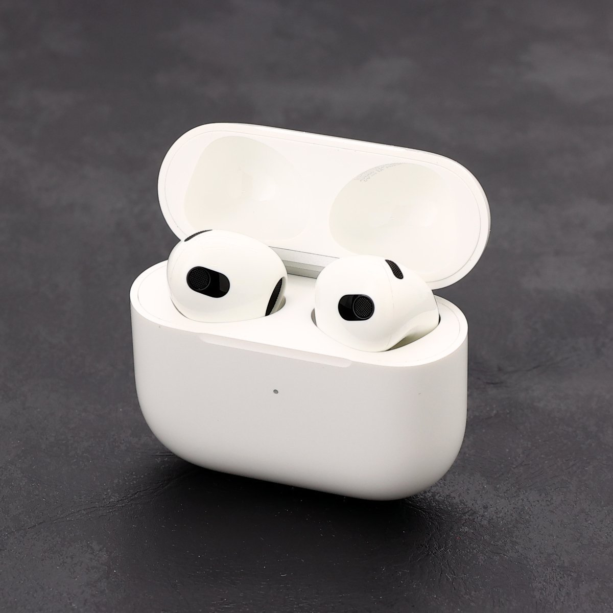 2992【訳あり】Apple AirPods 第3世代 イヤホン ワイヤレス マイク対応