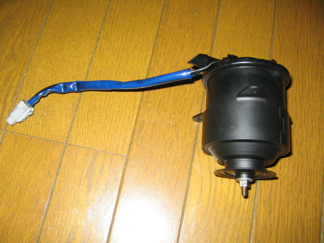 DENSO 日野レンジャー コンデンサーファンモーター 263500-1220 日野用